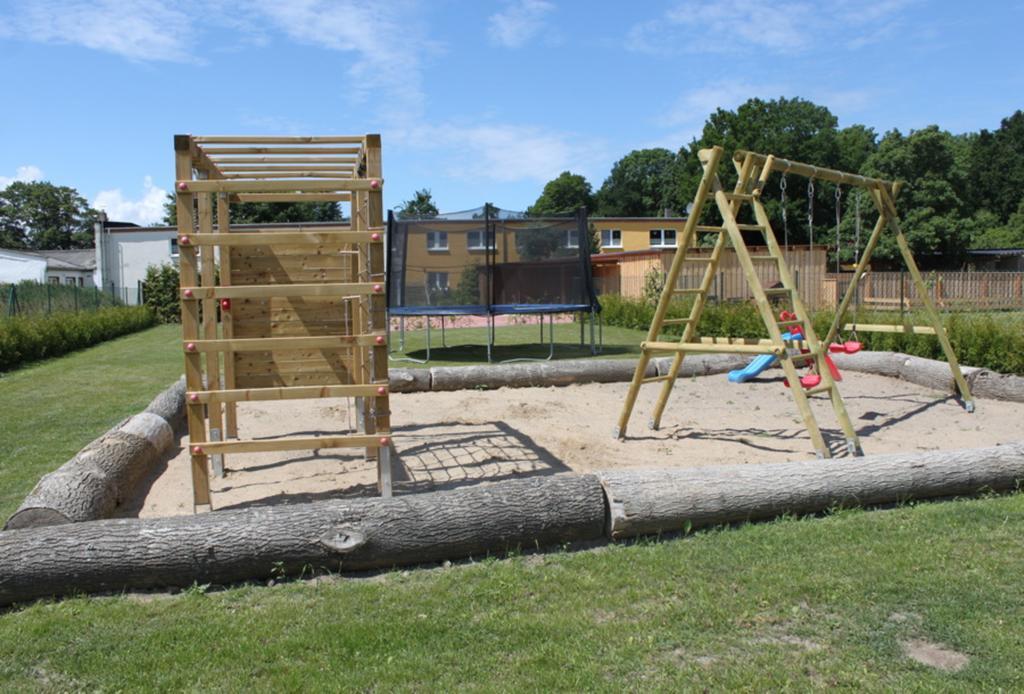 Ferienwohnung Ruegen In Samtens Bagian luar foto